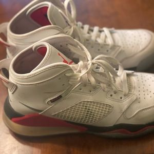 Jordan’s men sneakers